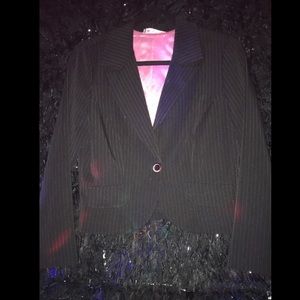 Blazer top very professional and stylish